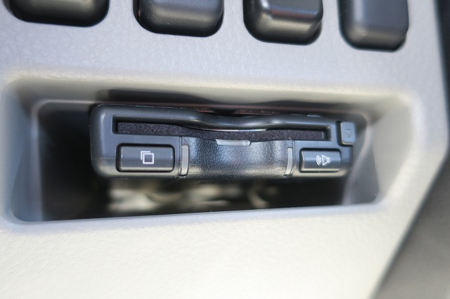 中古トラック 三菱ふそうクレーン付平ボディ ＃20