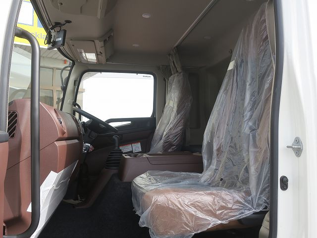 中古トラック 日野冷凍バン ＃24