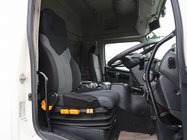 中古トラック 日野トラクタヘッド ＃13