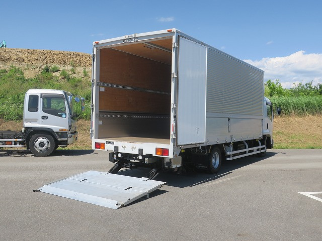 中古トラック いすゞアルミウィング ＃9