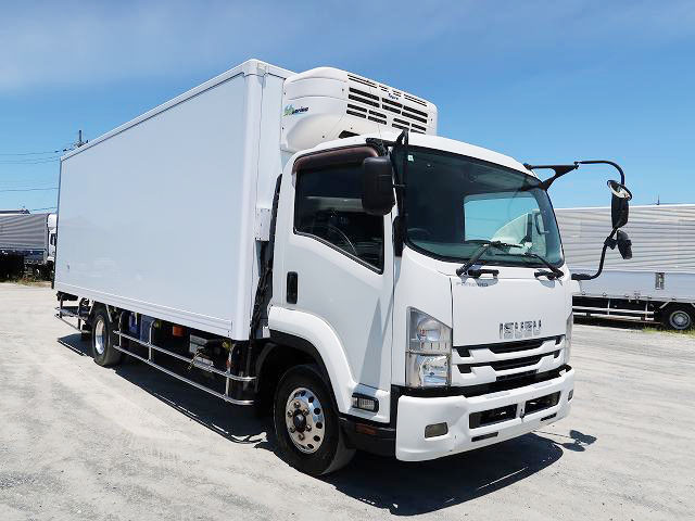 中古トラック いすゞ冷凍バン ＃2