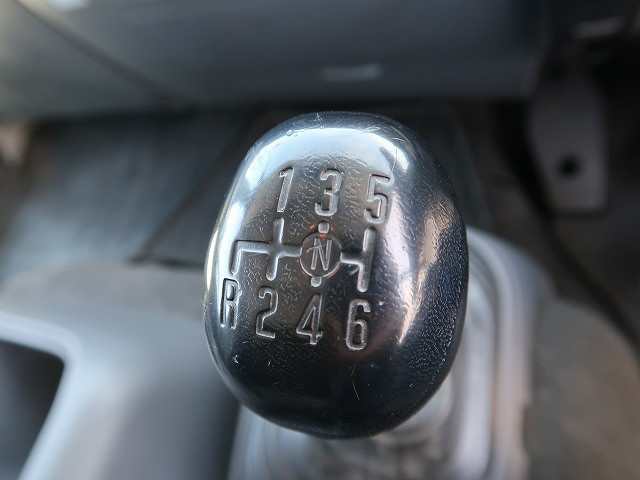 中古トラック いすゞ冷凍バン ＃16