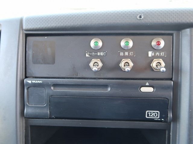 中古トラック いすゞ冷凍バン ＃21