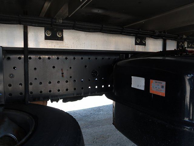 中古トラック いすゞ冷凍バン ＃9