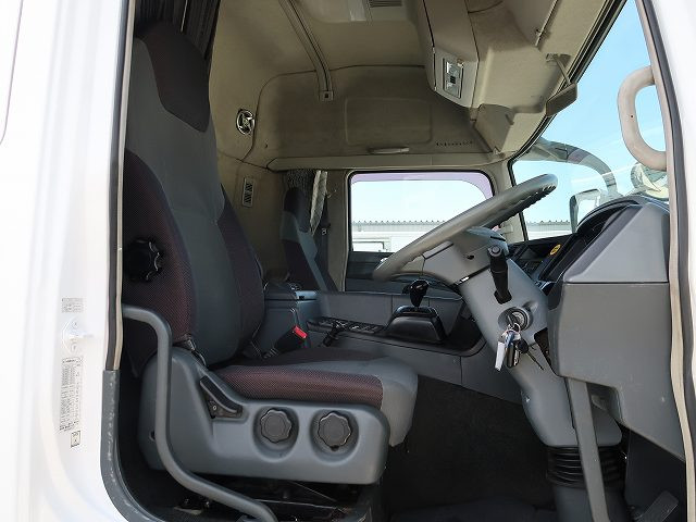 中古トラック 三菱ふそうトラクタヘッド ＃12