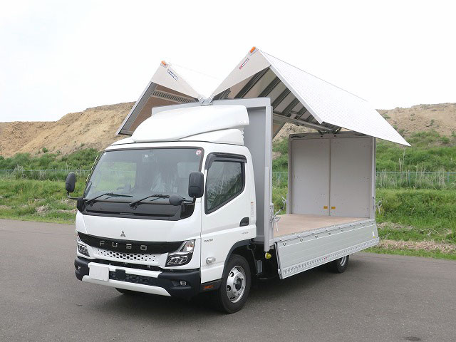 三菱ふそう キャンター 3tアルミウィング