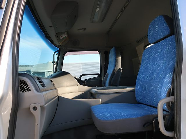 中古トラック UDトラックスコンクリートミキサー車 #22