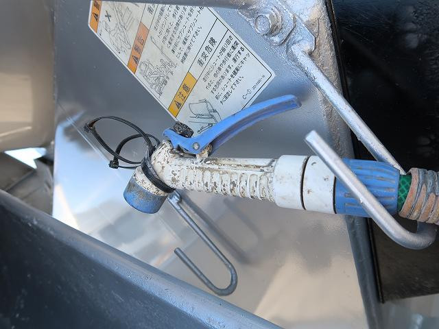 中古トラック UDトラックスコンクリートミキサー車 #10