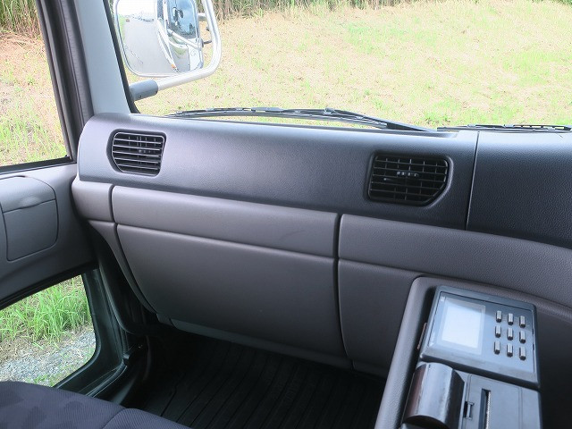 中古トラック UDトラックス冷凍バン #14