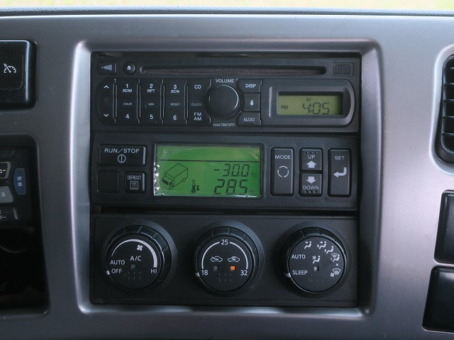 中古トラック UDトラックス冷凍バン #19