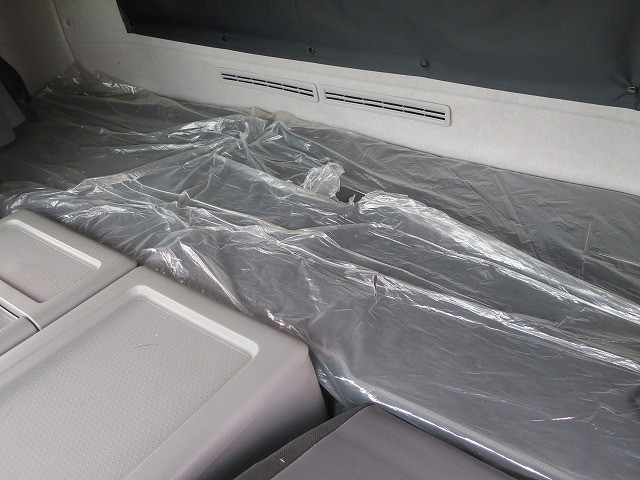 中古トラック UDトラックス冷凍バン #23