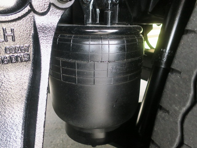 中古トラック UDトラックス冷凍バン #8