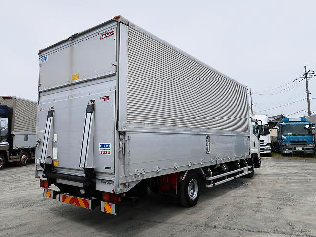 中古トラック いすゞアルミウィング ＃3