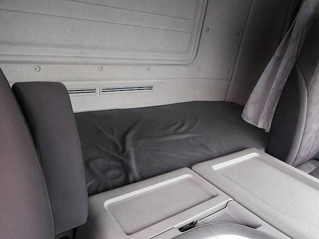 中古トラック UDトラックスアルミウィング ＃23