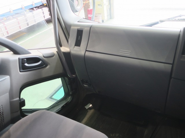 中古トラック いすゞキャブシャーシ ＃18