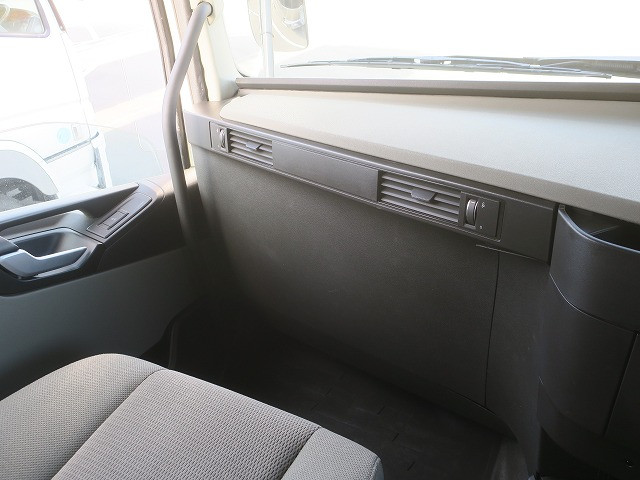 中古トラック ボルボトラクタヘッド ＃15