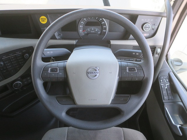 中古トラック ボルボトラクタヘッド ＃16