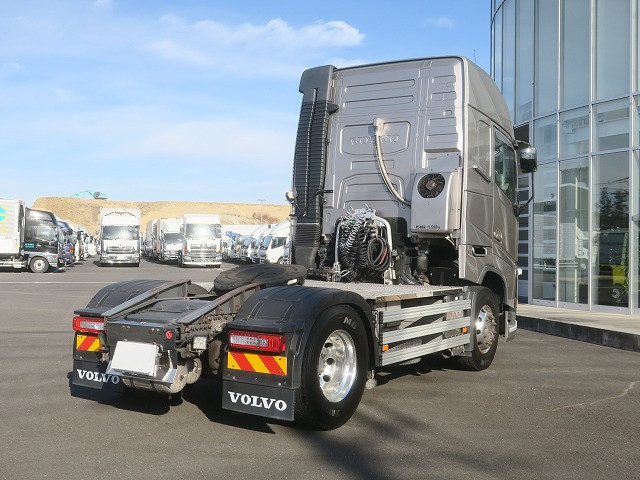 中古トラック ボルボトラクタヘッド ＃3