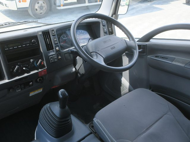 中古トラック いすゞアルミバン ＃13