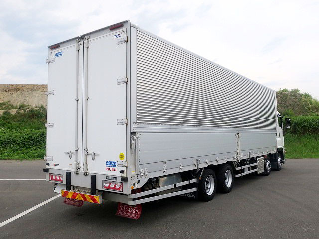 中古トラック いすゞアルミウィング ＃3