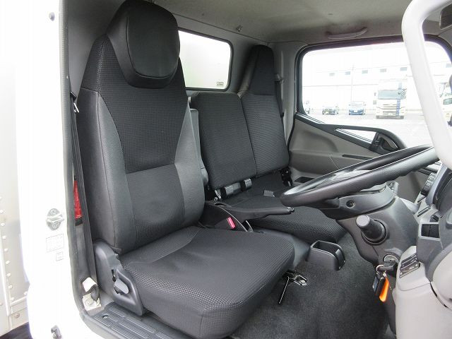 中古トラック 三菱ふそうアルミバン #11