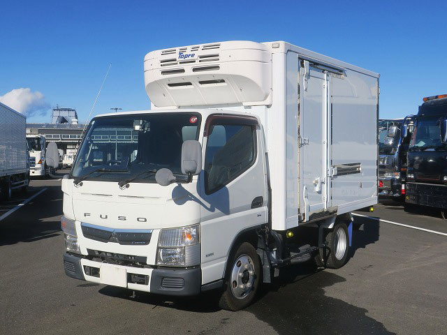 三菱ふそう冷凍バン