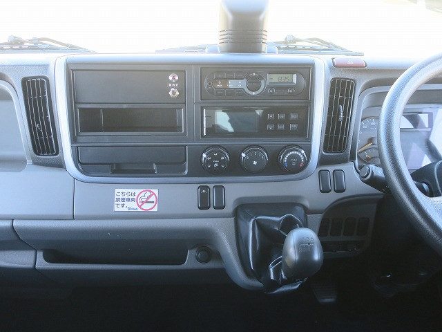 中古トラック 三菱ふそう冷凍バン ＃14