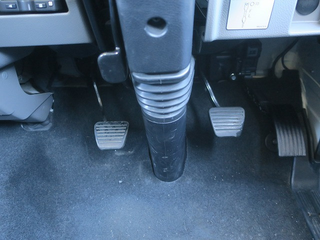 中古トラック 三菱ふそう冷凍バン ＃24