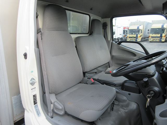 中古トラック トヨタ トヨエース 2tアルミバン