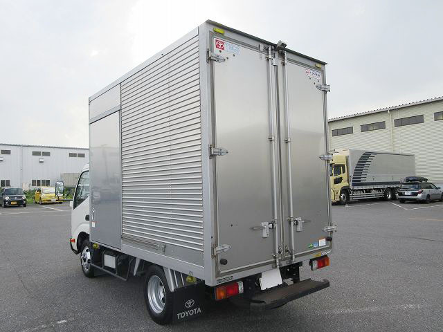 中古トラック トヨタ トヨエース 2tアルミバン