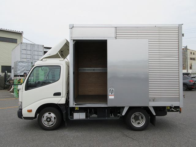 中古トラック トヨタ トヨエース 2tアルミバン