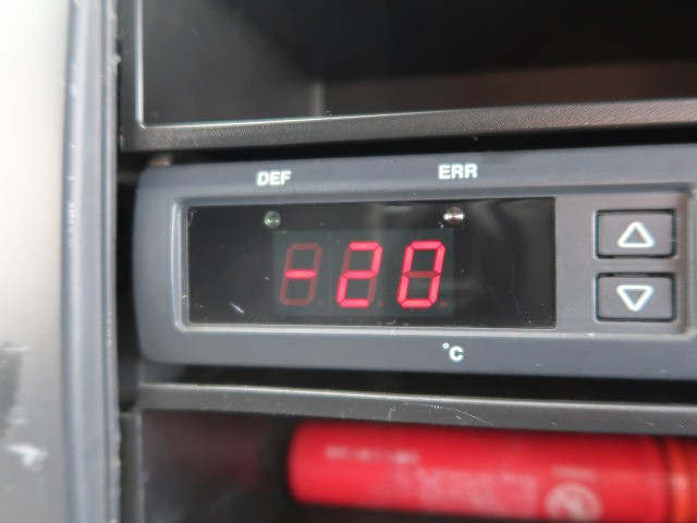 中古トラック いすゞ冷凍バン #20