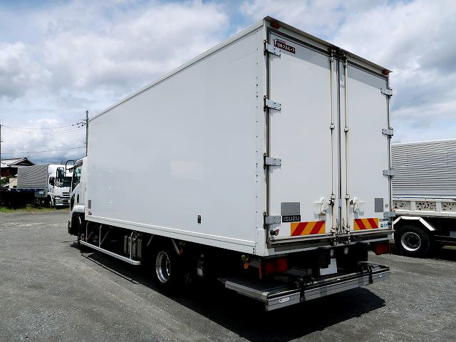 中古トラック いすゞ冷凍バン #4