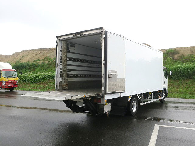 中古トラック いすゞ冷凍バン #9