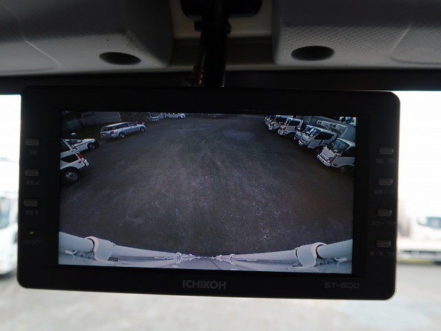 中古トラック いすゞ冷凍バン ＃19