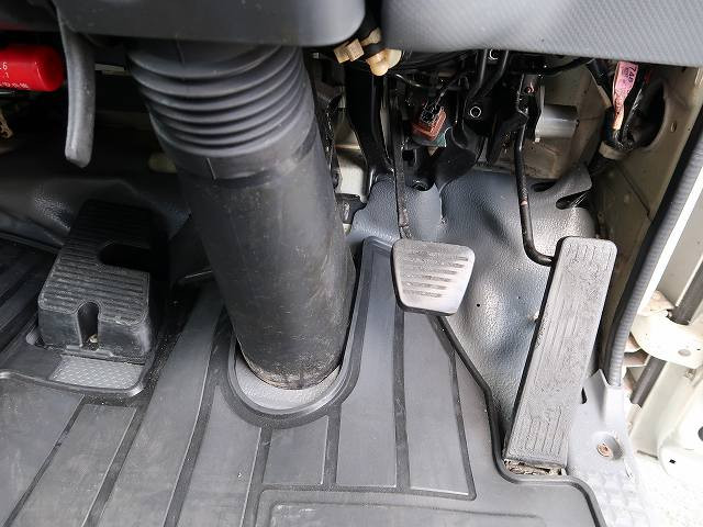 中古トラック いすゞ冷凍バン #22