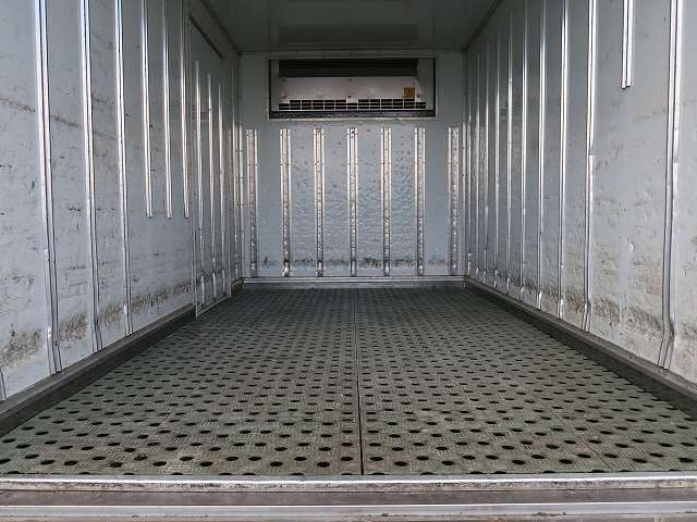 中古トラック いすゞ冷凍バン ＃6