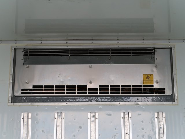 中古トラック いすゞ冷凍バン #7