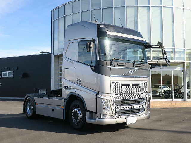 中古トラック ボルボトラクタヘッド ＃2