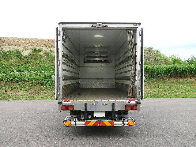 中古トラック いすゞ冷凍バン #5