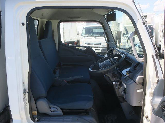 中古トラック 三菱ふそう冷凍バン #13