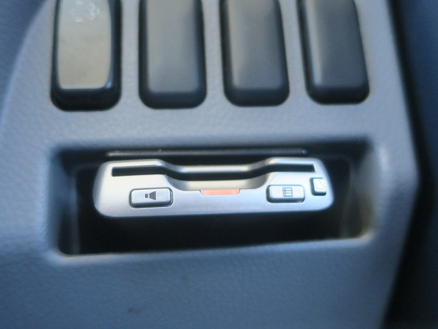 中古トラック 三菱ふそう冷凍バン #20