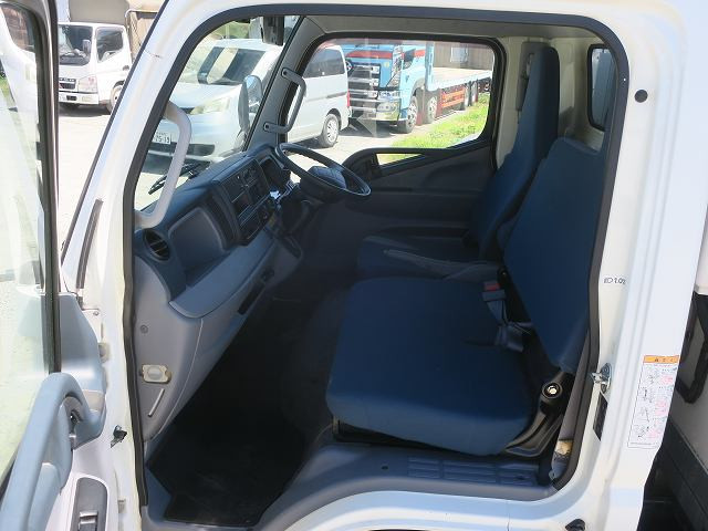 中古トラック 三菱ふそう冷凍バン #23