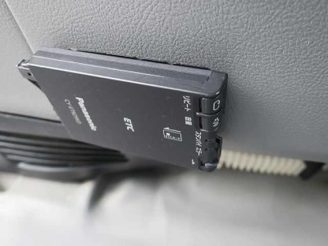 中古トラック トヨタ トヨエース 2tアルミバン
