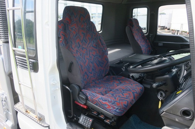 中古トラック いすゞ平ボディアルミブロック ＃13