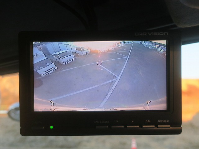 中古トラック いすゞ冷凍バン ＃18