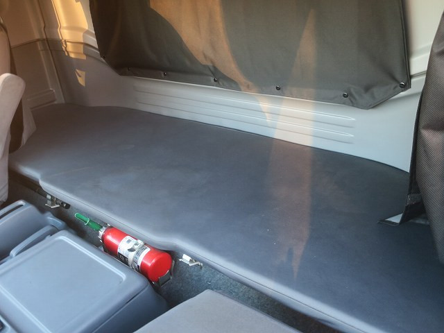 中古トラック いすゞ冷凍バン ＃24