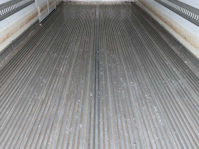 中古トラック いすゞ冷凍バン ＃6