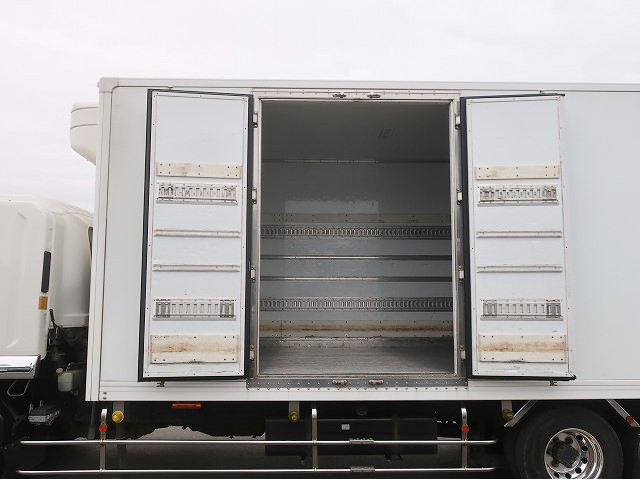 中古トラック いすゞ冷凍バン ＃9
