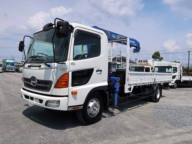 中古トラック 日野 レンジャー 中型クレーン付平ボディ